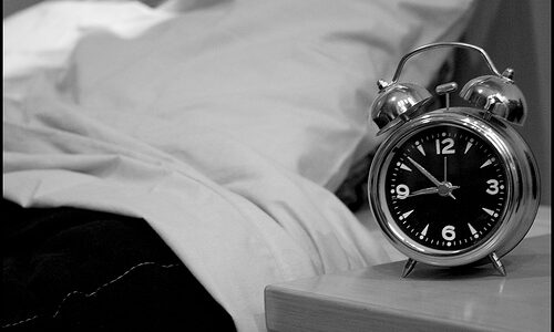 眠る時には、時計を見てはいけない！