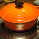 ル・クルーゼ　ココットロンド 18cm フルーツグリーン　料理への気持ちが高まるキッチングッズ