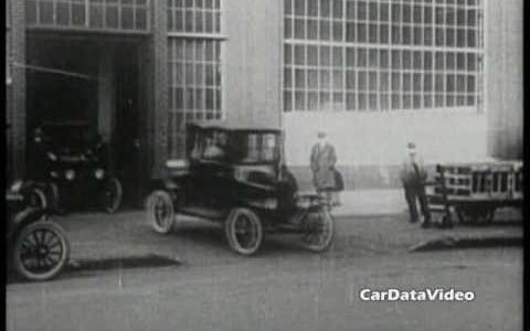 ヘンリー・フォードの最大の発明は、ベルトコンベア生産ではなく、自社のT型フォードを社員に購入させたこと