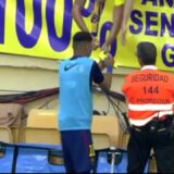 ネイマール優しすぎる♡ファンにサインをして罰金6000ユーロ（約83万円）