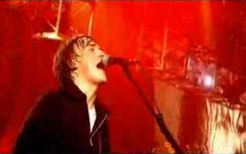 70年代ロックを再現させる「 McFly 」の若さでキラキラのオーラ！の秘密