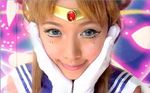 Michelle Phan 変化自在のメイククリエイティブな女の子