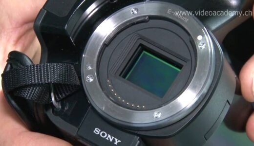 NEXーVG10　ソニー、Eマウント　レンズ交換式HDビデオカメラ　2010年09月10日（金）発売！値段は20万円くらい？