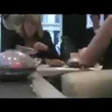 Yo!Sushi 　YOTEL  創業者　サイモン・ウッドロフ　simon woodroffe