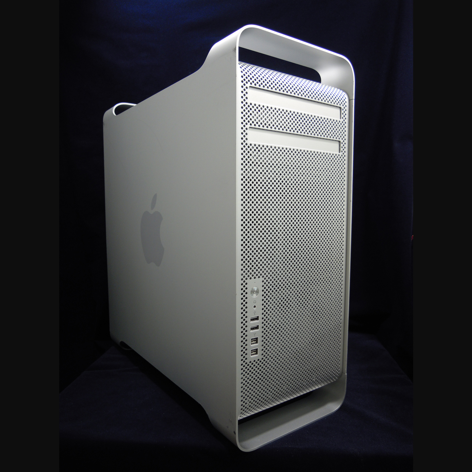 5年目になるデスクトップMacPro 2.4GHz Xeon 2×Quad core (8core) MID2010 の性能と残存価格は