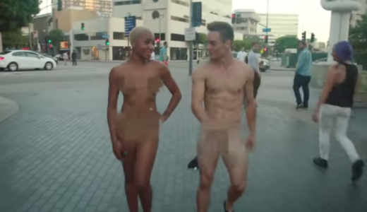 ニンゲンはなんて自由なんだ！VH+1のパンツなしのロマンス！