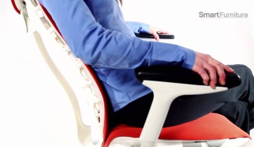 ハーマンミラーのアーロンチェアよりエンボディチェア