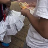 iPhone6 中国で2014/10/17販売開始！中国向け転売グループ大誤算