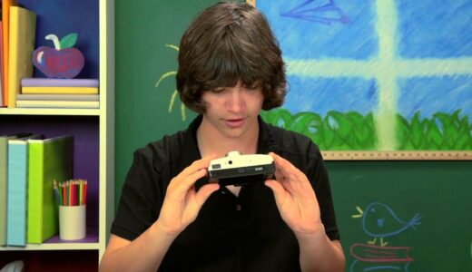 生まれてはじめて、銀塩フィルムカメラをさわったデジタル世代の反応が面白い！