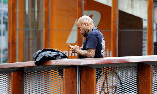 「課金ゲームで生活苦、殺してでも金や食べ物」読売新聞　マシュマロ実験に打ち勝ってほしい！