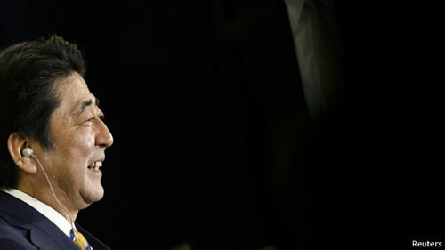 望月環境大臣、上川法務大臣 補助金支給企業からの政党支部への献金発覚