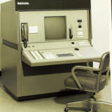 初心者プログラマーのジレンマがわかった！プログラムに「変数」とか「引数」とかの「日本語」いらないし！