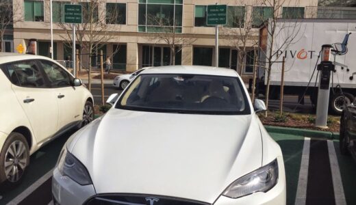 Apple Carの証拠！テスラのイーロン・マスクCEOがAppleのM&A部門のチーフと会談