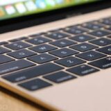 うん！ギズモードいいよ！正直だ！新MacBookハンズオン：羽のように軽くてゴージャス、でも不安要素あり #AppleLive