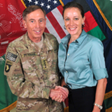 絶対にバレない不倫メール 元・CIA長官の裏ワザ