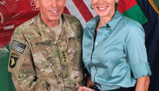 絶対にバレない不倫メール 元・CIA長官の裏ワザ