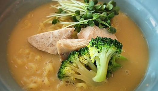 JOHNNY特製濃厚鶏白湯そば ソフトバンクの社食イノベーション