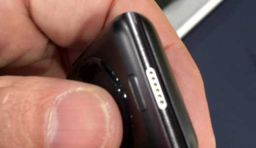 AppleWATCH謎のベルト結合部6個の金ポイント