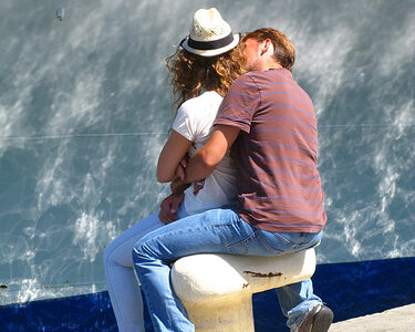 テストステロン型経済からオキシトシン型経済へ。経済は「競争」では繁栄しない―信頼ホルモン「オキシトシン」が解き明かす愛と共感の神経経済学