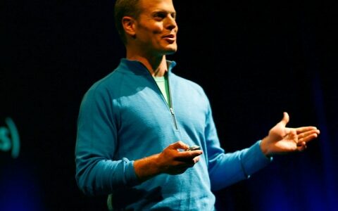 【書籍】「なぜ、週4時間働くだけでお金持ちになれるのか?」ティモシー フェリス著