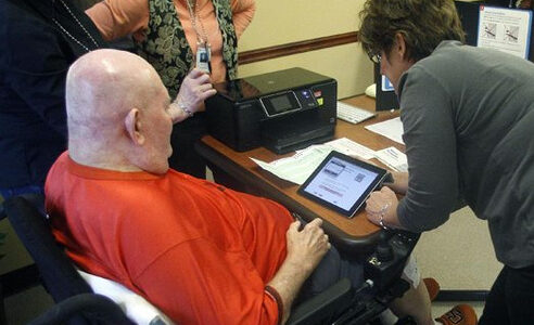 日本郵政、Appleのティム・クックに500万台のiPad在庫を押し付けられた？