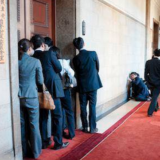 メディアの盗み聞き報道よくある光景