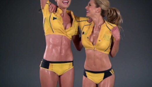 セクシー美女で覚えるラグビールール　ラックとモール