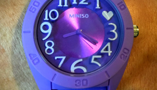 名創優品minisoの時計¥600 マルチUSB¥300　miniso 早稲田旗艦店　東京都新宿区高田馬場1丁目5-19