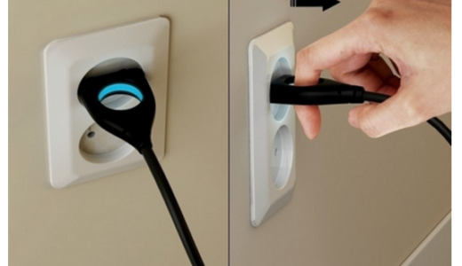 【idea】電源コードに穴があるだけで…これだけ便利！