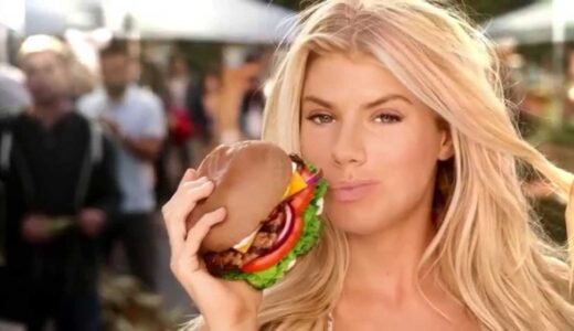 シャーロット・マッキニーの安心してください！はいてます！