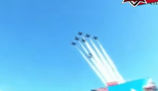 ラストのジェット機の登場、まさにミラクル！スーパーボウル2016年、レディガガの国家独唱　星条旗よ永遠なれ