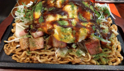 【高田馬場】いままでの焼きそばの概念がふきとんだ…手打ち麺やきそば専門 真打みかさ