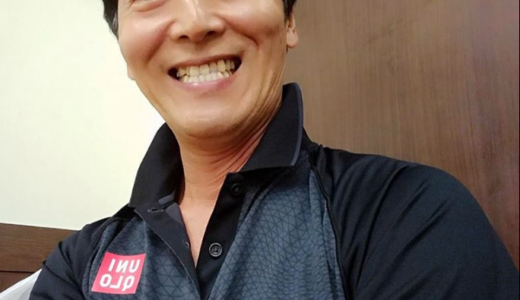 ユニクロの錦織選手2016全仏モデル…なのに、ユニクロのタグがついたままですよと指摘される。 えー！