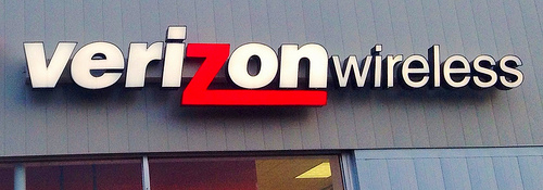 米ヤフー、米ベライゾンに48億ドル売却直前。問題はヤフージャパンの親会会社ソフトバンク傘下への影響。米スプリントは直接的な競合