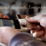 iPhone Credit ! Square　twitter創業者の新規事業　http://squareup.com/
