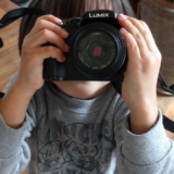 5歳児にファインダーカメラを渡してみたら…見事にカメラ猿に変身した理由 LUMIX DMC-G3