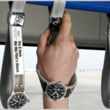 IWC 時計のつり革広告　