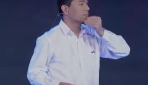 バイドゥのCEO ロビン・リー氏にふりかかる災難  ペットボトルの水かけ事件 海亀族