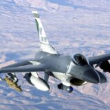 1機1.21億ドル（121億円）F16のお値段  80億ドルで66機