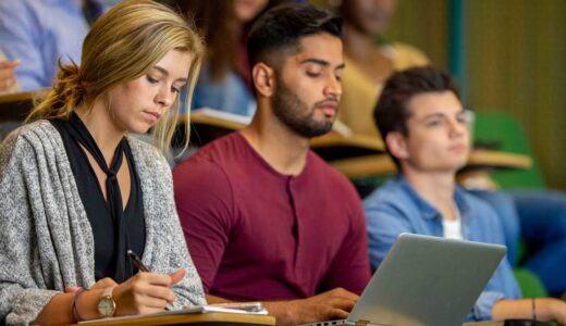 1兆5600億ドル 156兆円 米学生ローンの総額(2019年)