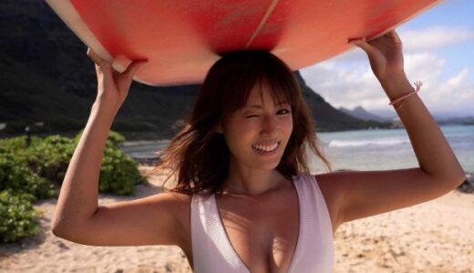 『深田恭子×水着』という最強キーワードが魅せる癒やし効果 写真集は、すでに21冊目！