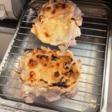 グリルチキンは塩振り後に15分放置！